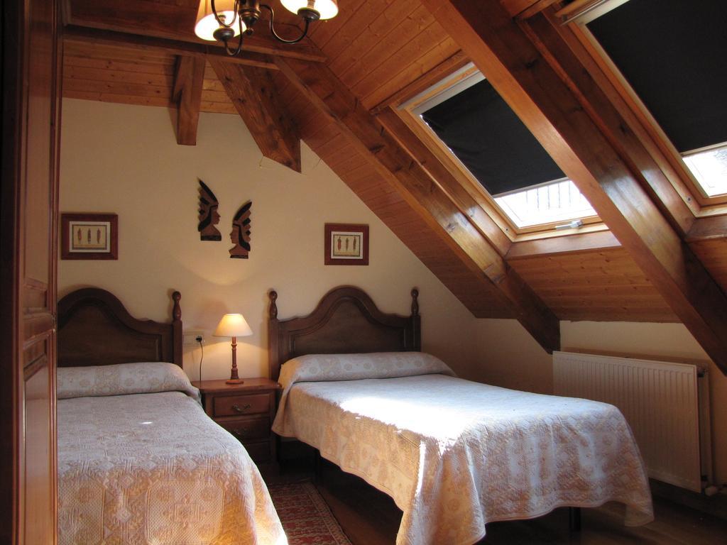 Casa Rural Burret Pension Ochagavía Buitenkant foto
