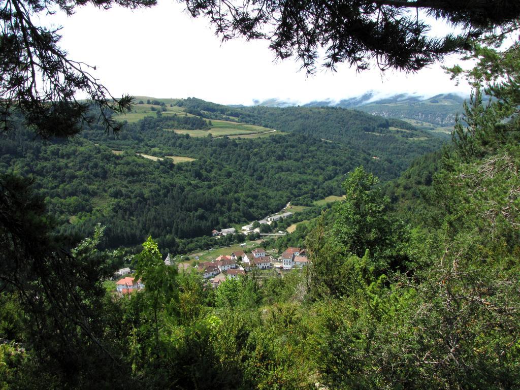 Casa Rural Burret Pension Ochagavía Buitenkant foto